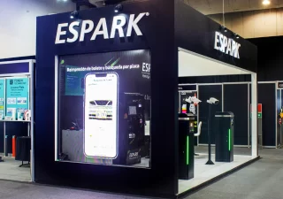 Pantallas LED trasnparentes EshopGroup